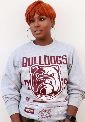 Bulldogs x3 Sweatshirt in Heather Gray